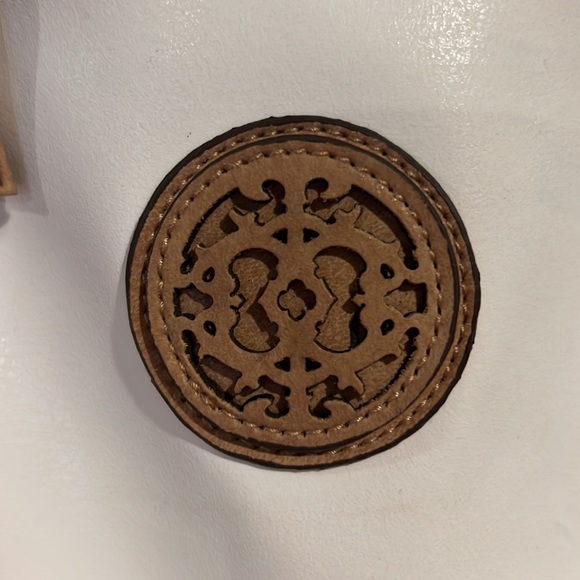 Used x1 for a tea party like new white adjustable purse - Picture 8 of 8